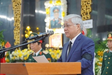 Tiễn đưa Đại tướng, Anh hùng LLVT nhân dân Lê Văn Dũng về quê nhà