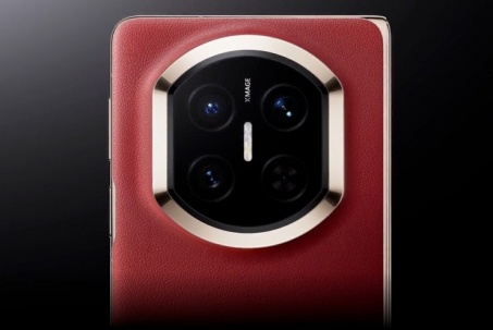 Huawei Mate X7 bất ngờ xuất hiện, sắp mở bán?