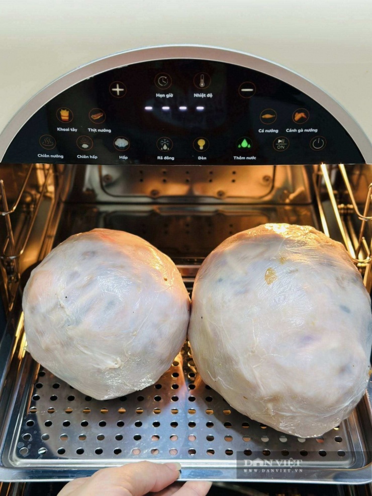 Cách làm bong bóng nhồi thịt: Hấp bằng nồi chiên hơi nước, sau 45 phút chín thơm ngon