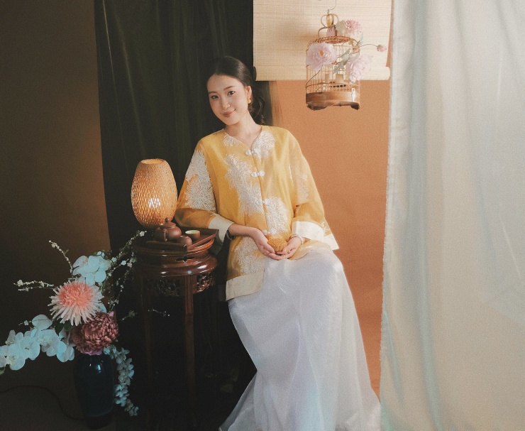 Chia sẻ về lần tham dự Miss World Vietnam 2025, Trung Thu bày tỏ: "Có người từng hỏi tôi: Một người bình thường có thể làm điều phi thường không? Và tôi nhận ra câu trả lời nằm ở những người phụ nữ quanh mình — những người tưởng như mong manh nhưng lại kiên cường, bền bỉ và luôn giữ ánh sáng riêng. Họ giúp tôi hiểu rằng điều phi thường đến từ lựa chọn mỗi ngày: đứng dậy, tốt hơn và tin vào chính mình...".