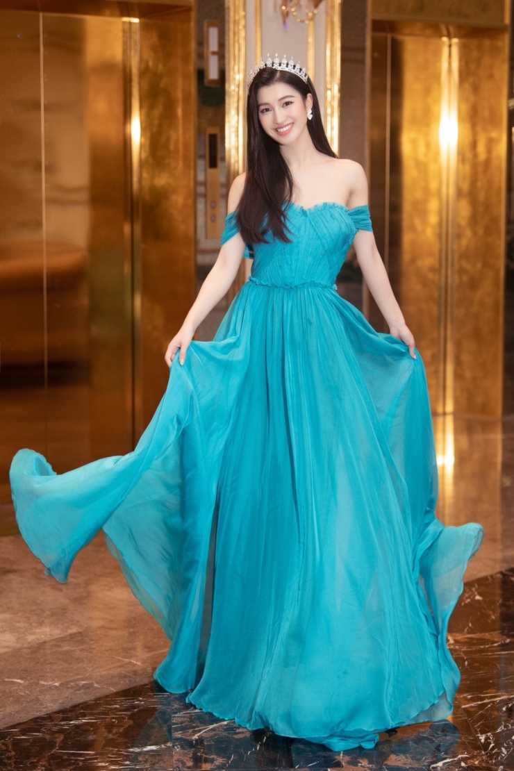 4 năm ở showbiz của Phương Nhi trước khi cưới chồng - 2