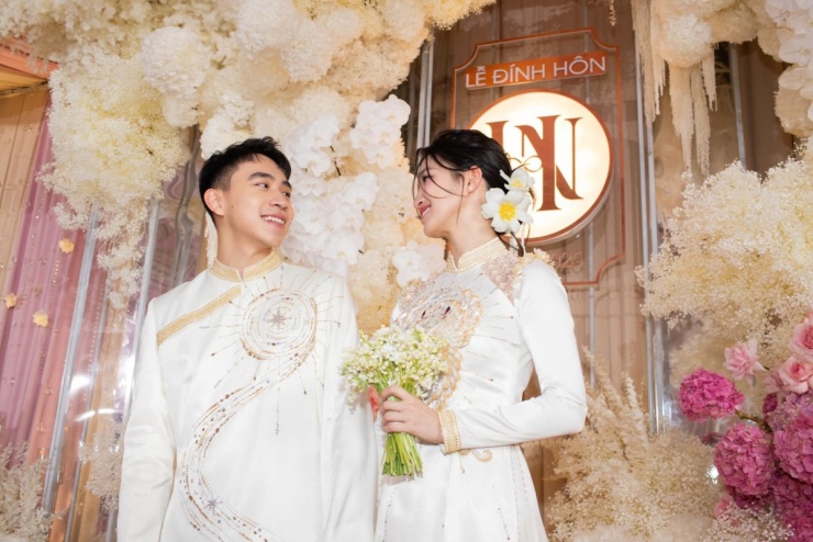 4 năm ở showbiz của Phương Nhi trước khi cưới chồng - 1