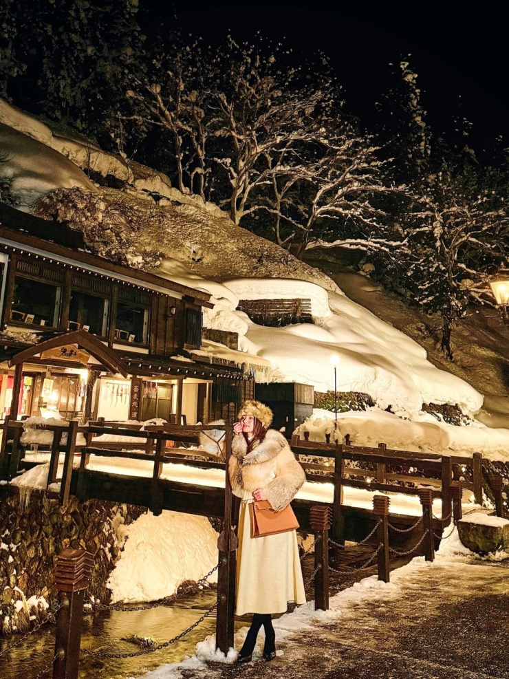 Mai Ngô 'lạc' vào thị trấn 300 năm tuổi đẹp như cổ tích - 1