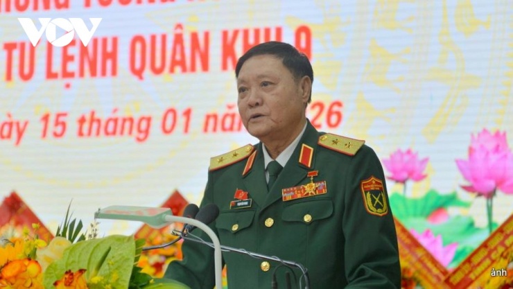 Trung tướng Huỳnh Tiền Phong, nguyên Tư lệnh Quân khu 9 phát biểu