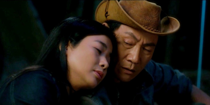 Ông Phi ngoại tình và có con riêng.