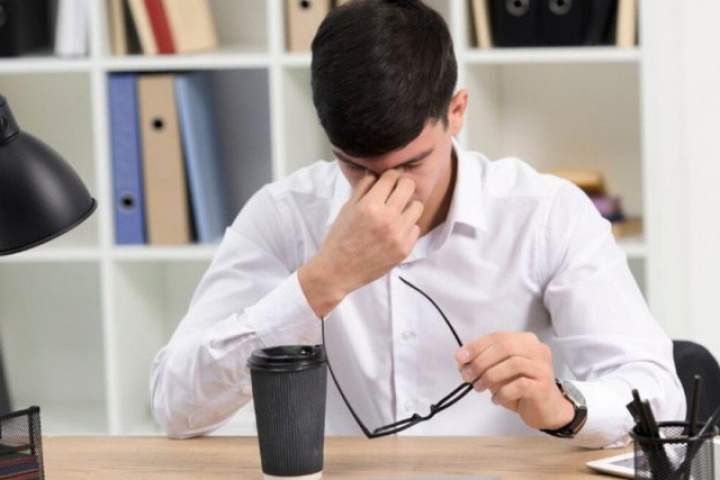 Giỏi việc nhưng EQ thấp: Chỉ một bữa tiệc đã đánh mất cơ hội thăng tiến