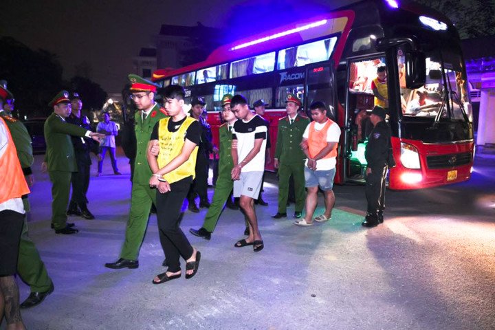 Ổ nhóm lừa đảo bị lực lượng chức năng bắt giữ tại Campuchia. (Ảnh: Công an tỉnh Tuyên Quang)