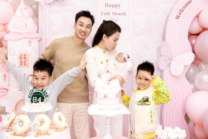 Ảnh sao 15/1: Tiểu thư tập đoàn Sơn Kim khoe sắc ở Macau - 8