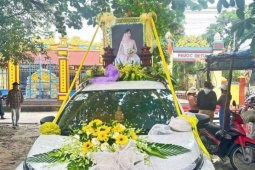 Cô dâu ở Huế qua đời trước ngày cưới, chú rể làm hành động rơi nước mắt