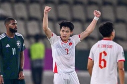 Nguyễn Đình Bắc khác biệt với các tiền đạo còn lại của Việt Nam chỗ nào?