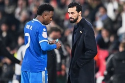 HLV Arbeloa nói gì khi Real thua sốc tí hon, mất 2 danh hiệu trong 72 giờ