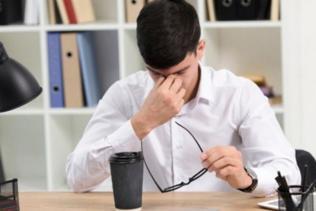 Giỏi việc nhưng EQ thấp: Chỉ một bữa tiệc đã đánh mất cơ hội thăng tiến