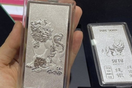 Giá bạc hôm nay (15/1): Chưa đầy 4 giờ, giá bạc trong nước sụt 4 triệu đồng/kg