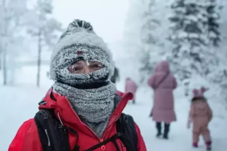 Hàng nghìn du khách kẹt ở quê ông già Noel vì rét âm 37 độ C