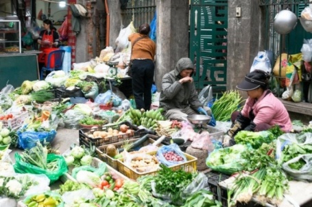 Không thể để quán ăn, chợ cóc mọc xen nhà ở giữa đô thị