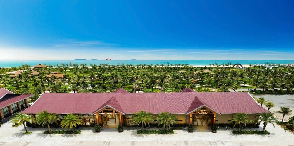 Tổ hợp nhà hàng – siêu thi – cà phê CaraMart bên trong quần thể CaraWorld