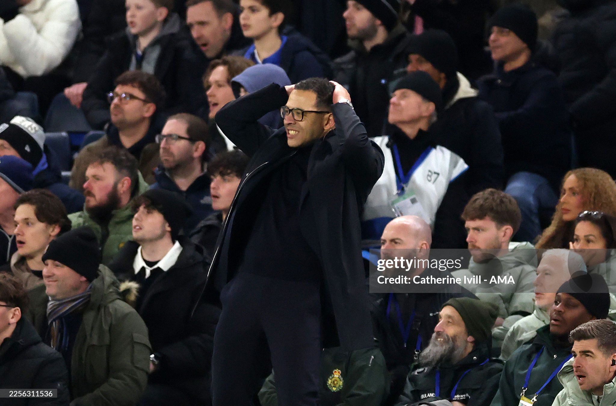 Liam Rosenior thể hiện được phần nào bản lĩnh khi đối đầu với Arteta