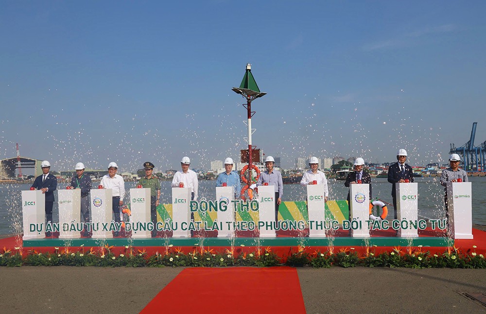 Dự án Cầu Cát Lái đã chính thức hiện thực hoá sau 32 năm chờ đợi, trở thành dấu mốc quan trọng đối với người dân khu vực Đồng Nai và TP. Hồ Chí Minh.