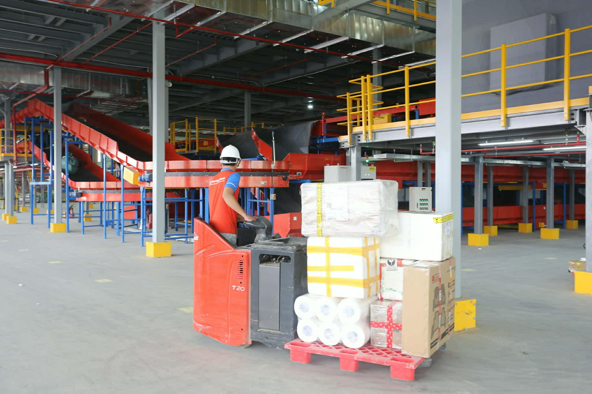 Giao Hàng Nhanh ra mắt Trung tâm Trung chuyển Hưng Yên: “Cú hích” cho hạ tầng chuỗi cung ứng Việt Nam - 4