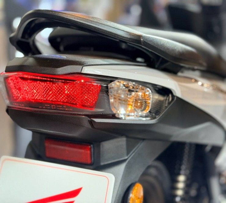 Ngắm Honda Wave 110 2026 hoàn toàn mới, giá từ nhỉnh 32 triệu đồng - 8