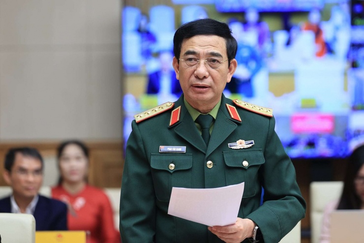 Đại tướng Phan Văn Giang, Bộ trưởng Bộ Quốc phòng chia sẻ về quá trình triển khai Chiến dịch Quang Trung của lực lượng Quân đội. Ảnh: VGP