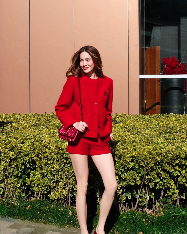 10 kiểu áo khoác mùa lạnh giúp Hồ Ngọc Hà được khen sang chảnh - 4