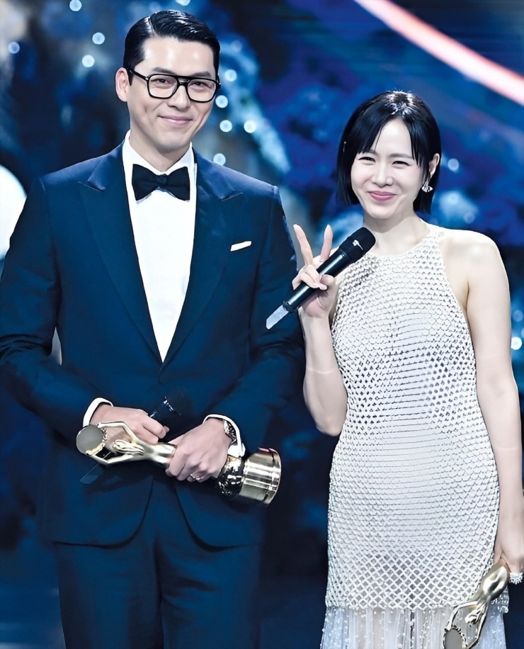 Con trai Hyun Bin và Son Ye Jin được cho là thừa hưởng nét đẹp từ cả cha lẫn mẹ.