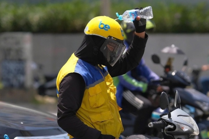 Bán hàng online lúc nửa đêm có phải xuất hóa đơn ngay: Cục Thuế giải đáp