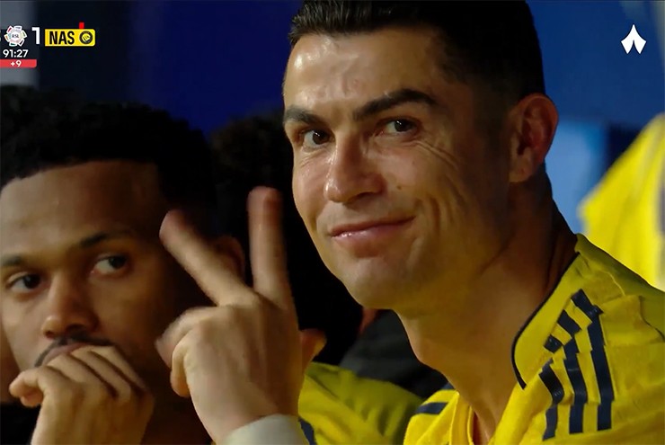 Ronaldo đối mặt án phạt treo giò 4 trận, CĐV Al Nassr kêu gọi bán gấp