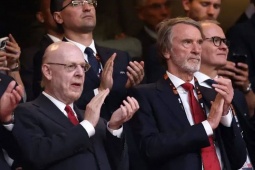 Tỷ phú Ratcliffe rao bán Nice ở Ligue 1, nhà Glazer họp bàn tương lai MU