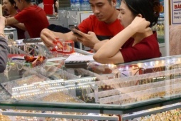 Giá vàng hôm nay 16-1: Sụt giảm rồi bất ngờ tăng mạnh