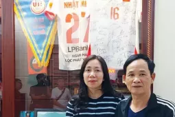 Về thăm nhà, nghe phụ huynh kể chuyện Nhật Minh U23 Việt Nam