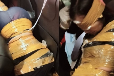 Nữ môi giới bị kẻ cướp giả làm khách mua nhà quấn băng keo kín người