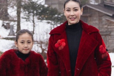 Con trai và con gái Hà Kiều Anh thu hút sự chú ý