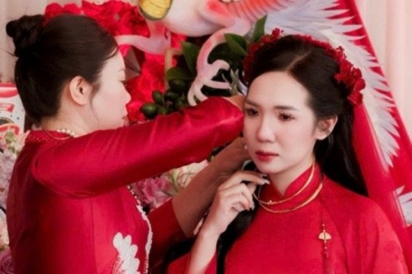 Con dâu tái hôn, bố mẹ chồng ở Thanh Hóa làm 45 mâm cỗ gả đi