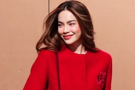 10 kiểu áo khoác mùa lạnh giúp Hồ Ngọc Hà được khen sang chảnh