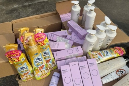 Đường dây nhập hàng chục tấn hóa mỹ phẩm giả, bán qua mạng