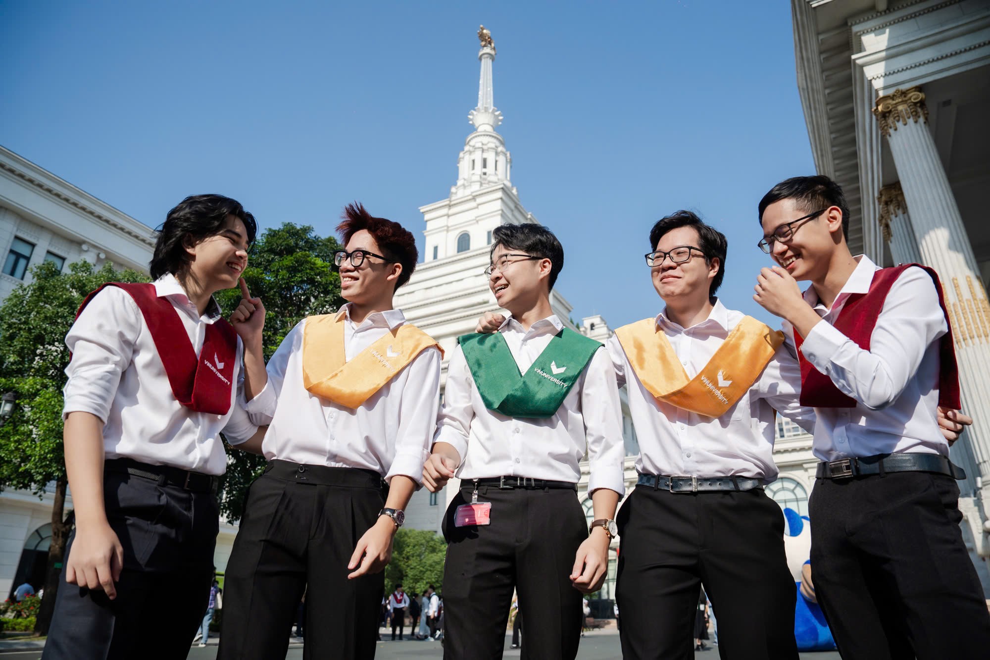 Tỷ lệ giảng viên, sinh viên tại VinUni tương đương các đại học Ivy League hàng đầu thế giới (1 giảng viên /11 sinh viên).