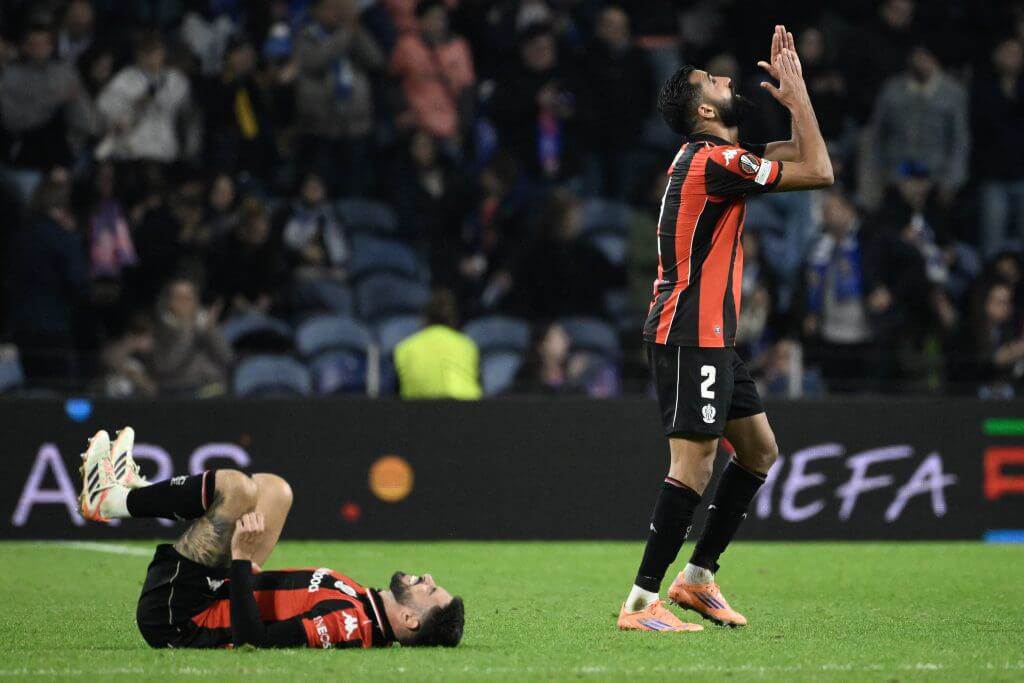 Nice đã rơi xuống gần nhóm xuống hạng mùa này và INEOS đang "đánh bài chuồn"