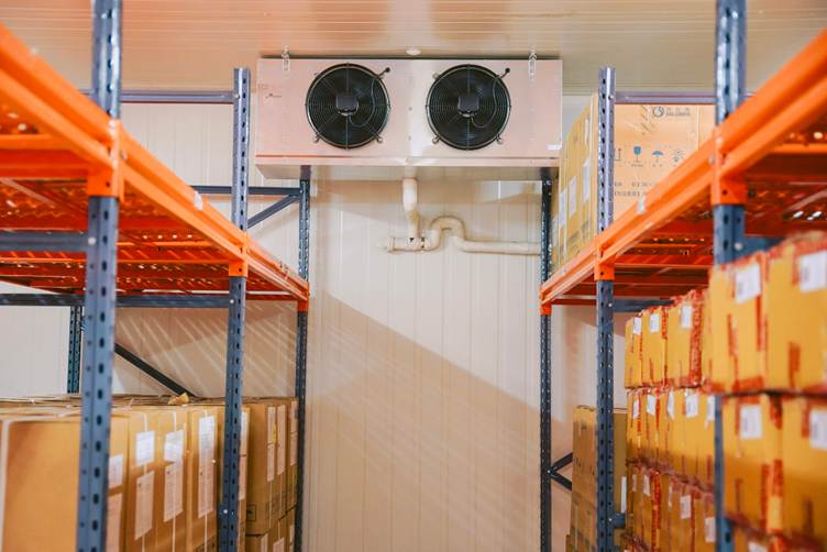 Hệ thống làm lạnh liên tục đảm bảo ổn định nhiệt độ