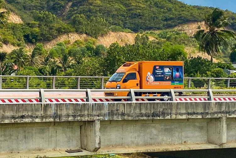 Xe chuyên dụng chuẩn GDP của GONSA đảm bảo chuỗi lạnh trong quá trình giao hàng