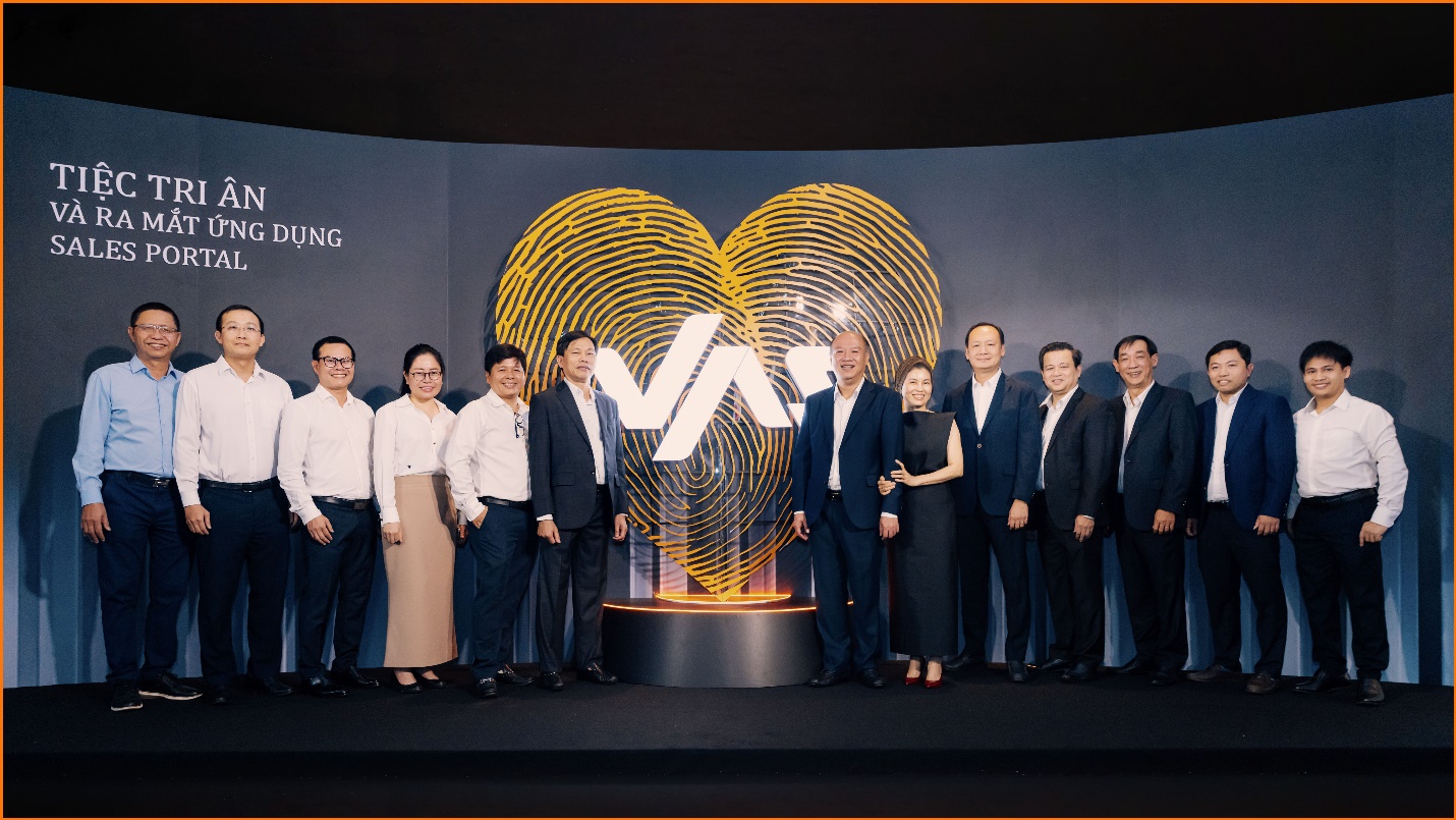 Ban lãnh đạo Tập Đoàn VAS vững tin thực hiện các cam kết