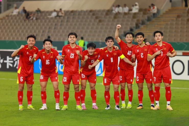 Báo chí châu Á bùng nổ khi U23 Việt Nam làm nên lịch sử trước U23 UAE - 1