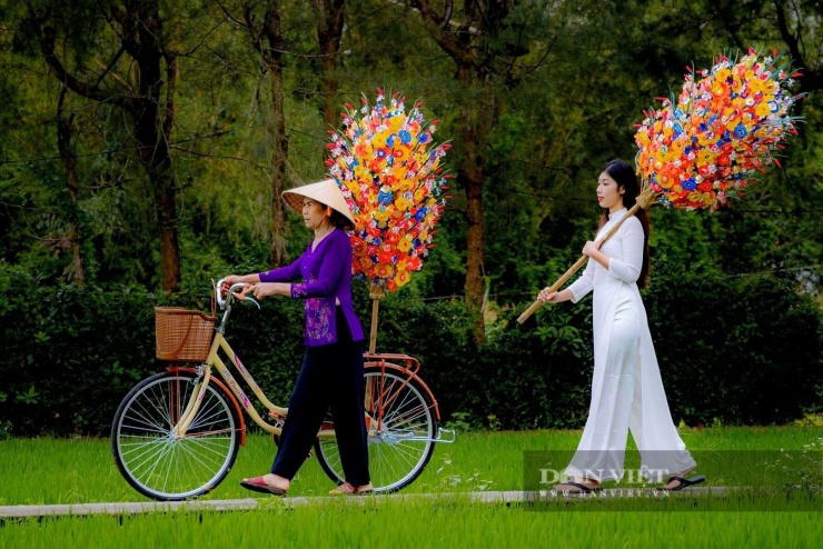 Làng hoa giấy Thanh Tiên thuộc xã Phú Mậu (nay là phường Dương Nỗ, TP Huế), xuất hiện cách đây hơn 300 năm. Ảnh: LH