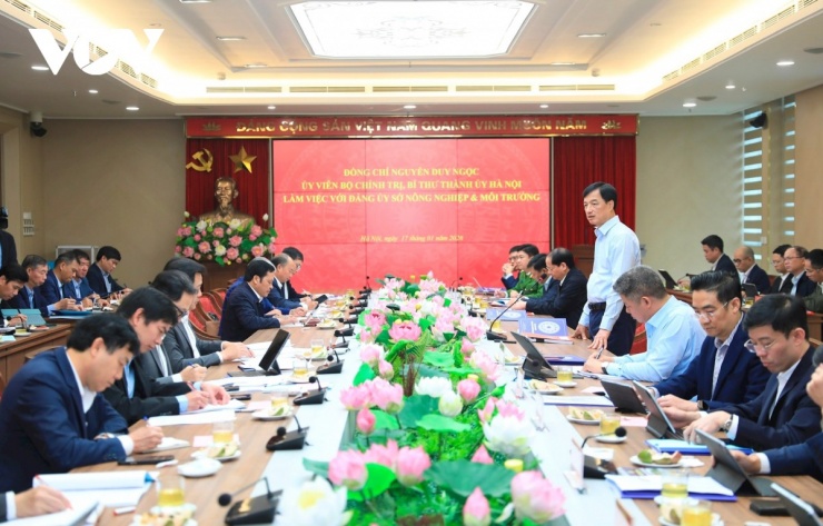 Bí thư Thành ủy Hà Nội Nguyễn Duy Ngọc phát biểu chỉ đạo trong buổi làm việc với Đảng ủy Sở Nông nghiệp và Môi trường Hà Nội ngày 17/1.