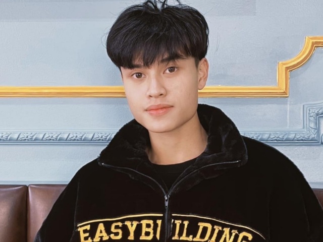 Gu mặc đời thường của hậu vệ Phạm Minh Phúc