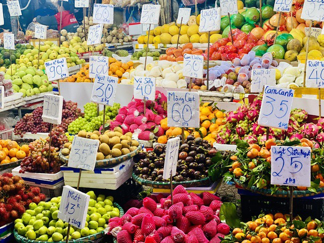 Quýt đường hay còn gọi là quýt siêu ngọt đang bán đầy thị trường Việt.