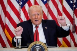 Tổng thống Donald Trump đe dọa áp thuế các nước không ủng hộ Mỹ có Greenland