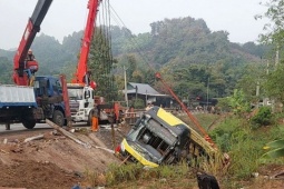 Nguyên nhân vụ lật xe khách 3 người tử vong ở Sơn La