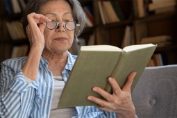 Khi “ở cùng con” không còn là lựa chọn duy nhất của người cao tuổi